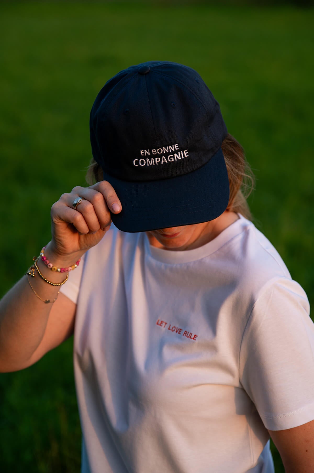 En bonne compagnie pet - Mangos on Monday