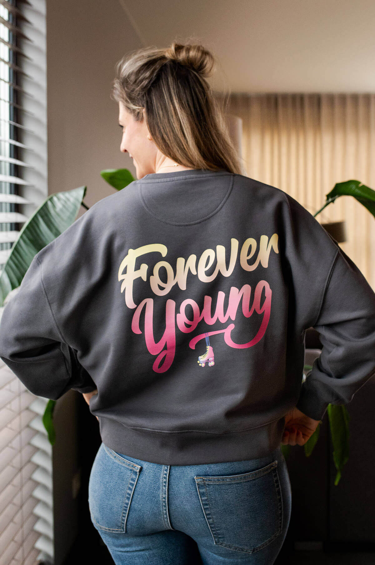 Forever Young - Dames Sweater - Mangos on Monday1