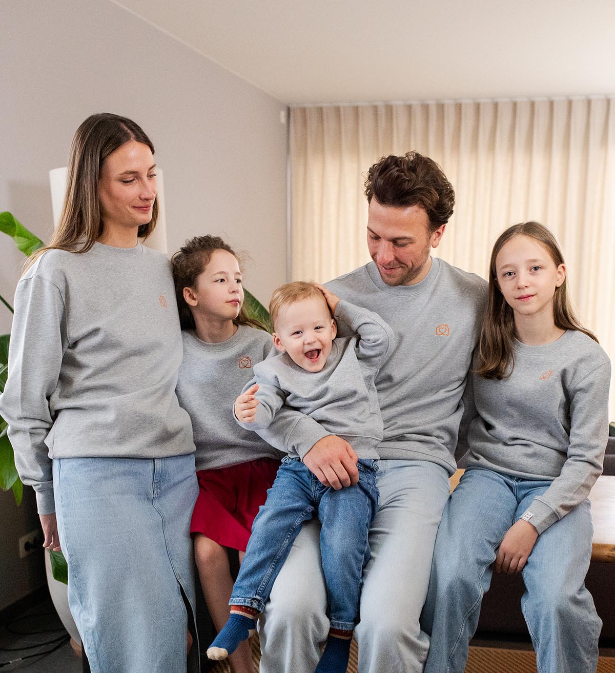 Little Home, Big Love - sweater - lichtgrijs