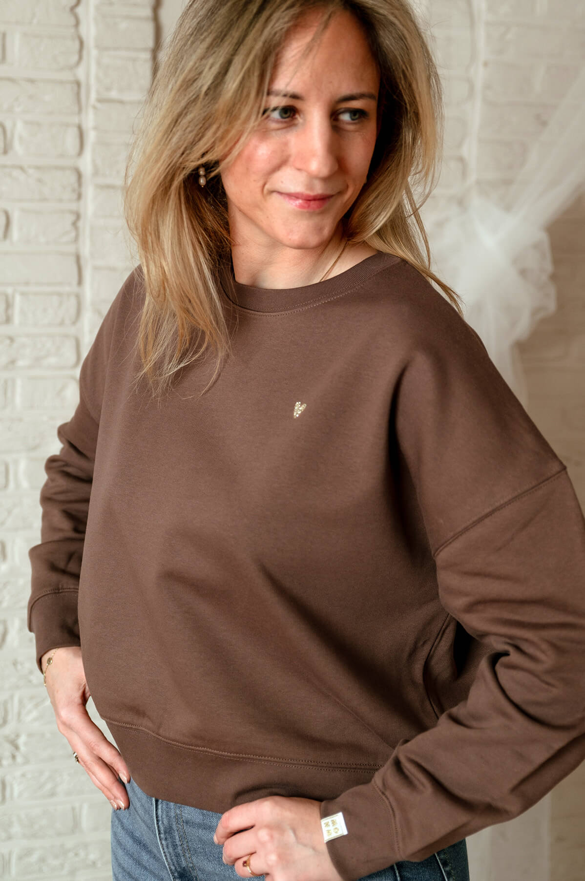 Love sweater - bruin - Mangos on Monday