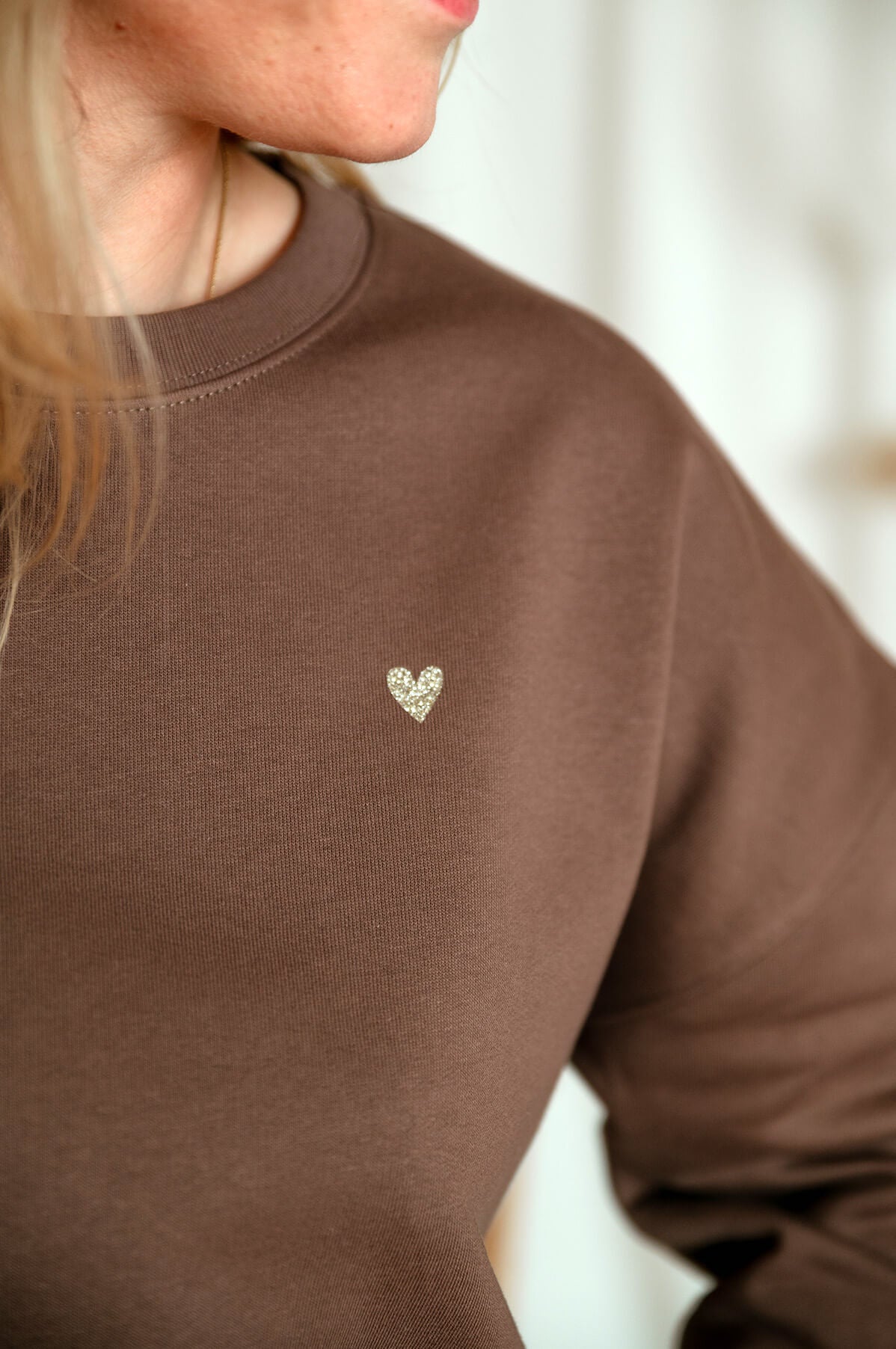 Love sweater - bruin - Mangos on Monday