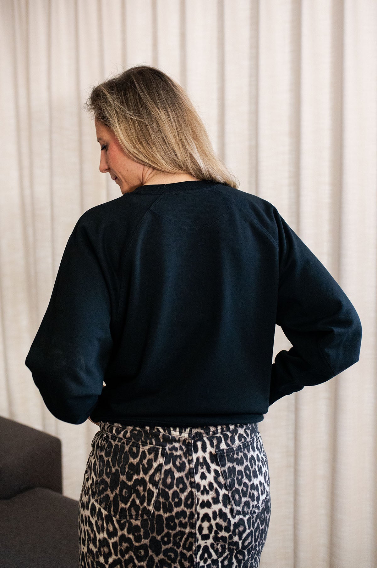 Love sweater - Zwart