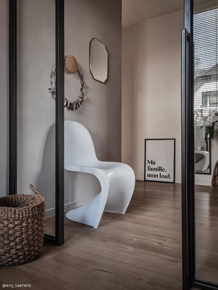 Ma famille, mon tout. Poster by Mangos on Monday - photo by Evy Saerens