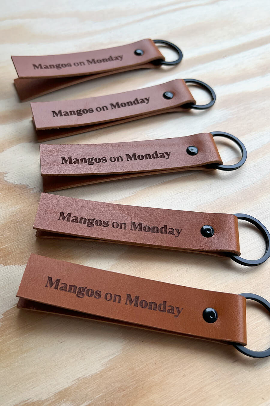 Lederen sleutelhanger - Mighty Dad - Mangos on Monday
